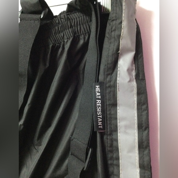 Men’s Milwaukee Performance Riding Rain Gear. Size XL - Picture 5 of 11